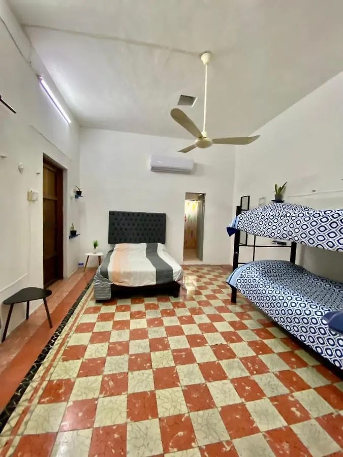 Guest house Casa Colonial Gonzalez Hotel Merida Mexico